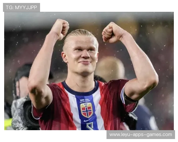 世界杯哈兰德禁区外劲射直击死角全场沸腾