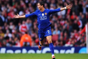 下载乐鱼体育APP-曼联后防线上若干位置需要夏窗前完成检修，后天曼联